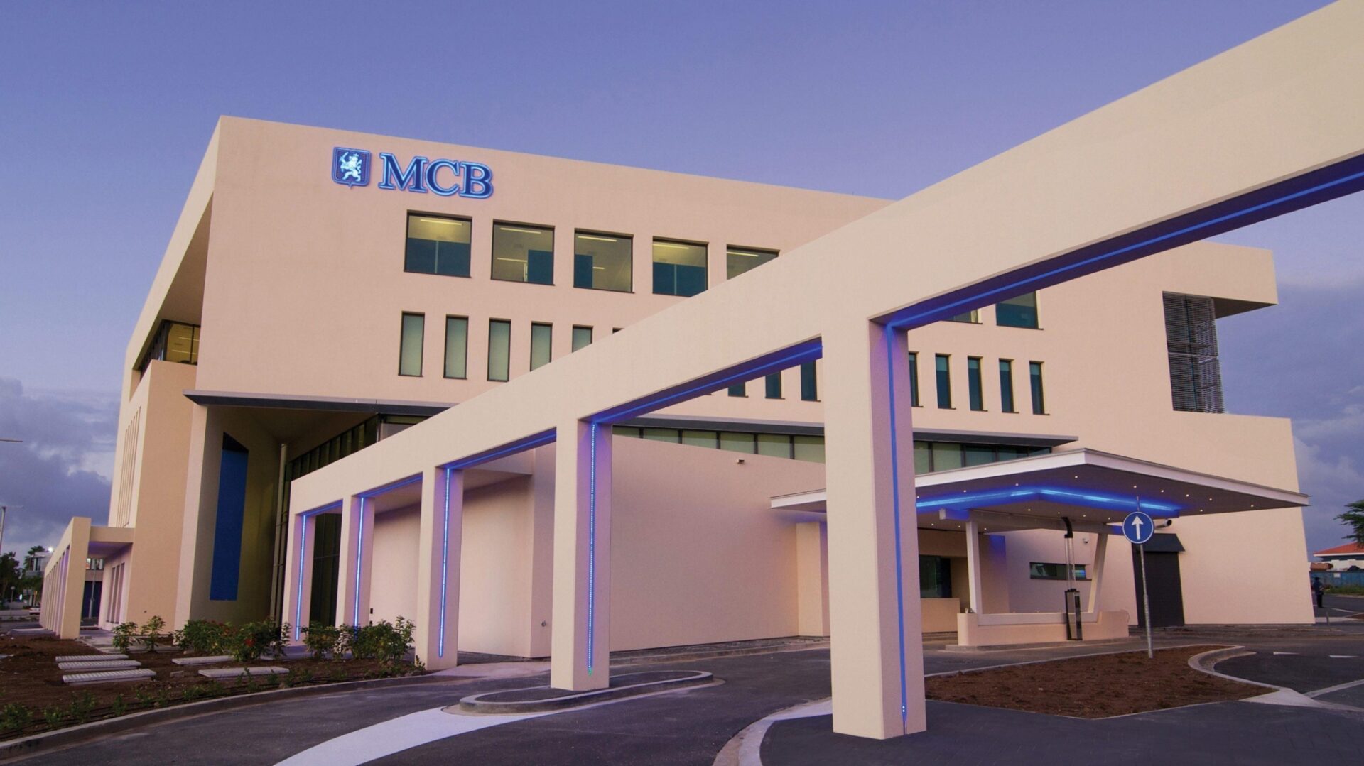 Maduro & Curiel's Bank (MCB)